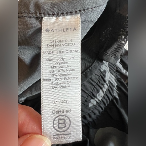 Athleta | Athletic | Mesh Racer Run | Short | Mid Rise | 4” | Camo |‎ XS - Picture 5 of 6